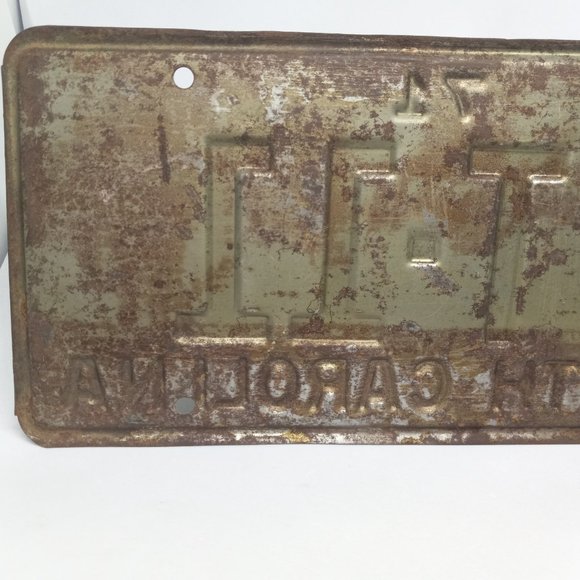 North Carolina 1971 License Tag--Low Number VT-11 - Picture 5 of 6